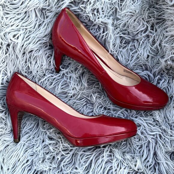 Cole Haan Air Chelsea Red Patent Leather Closed Toe Pumps Heels Womens  8.5 - Picture 1 of 12